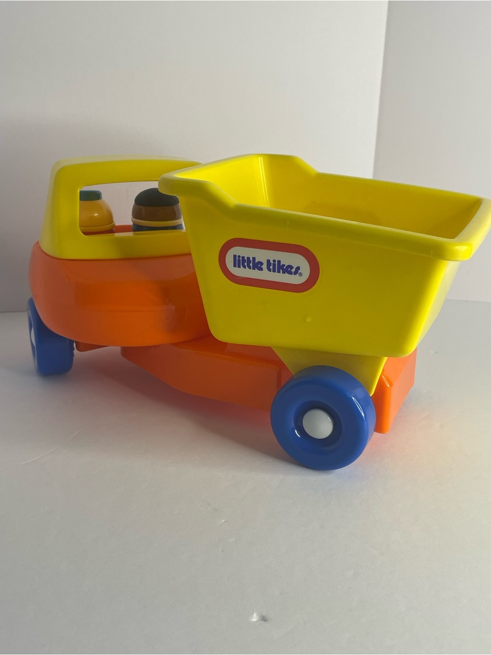 90s Little Tikes Classic Dump Truck With 2 Figures Working Clicking Sound Clean - Picture 7 of 15